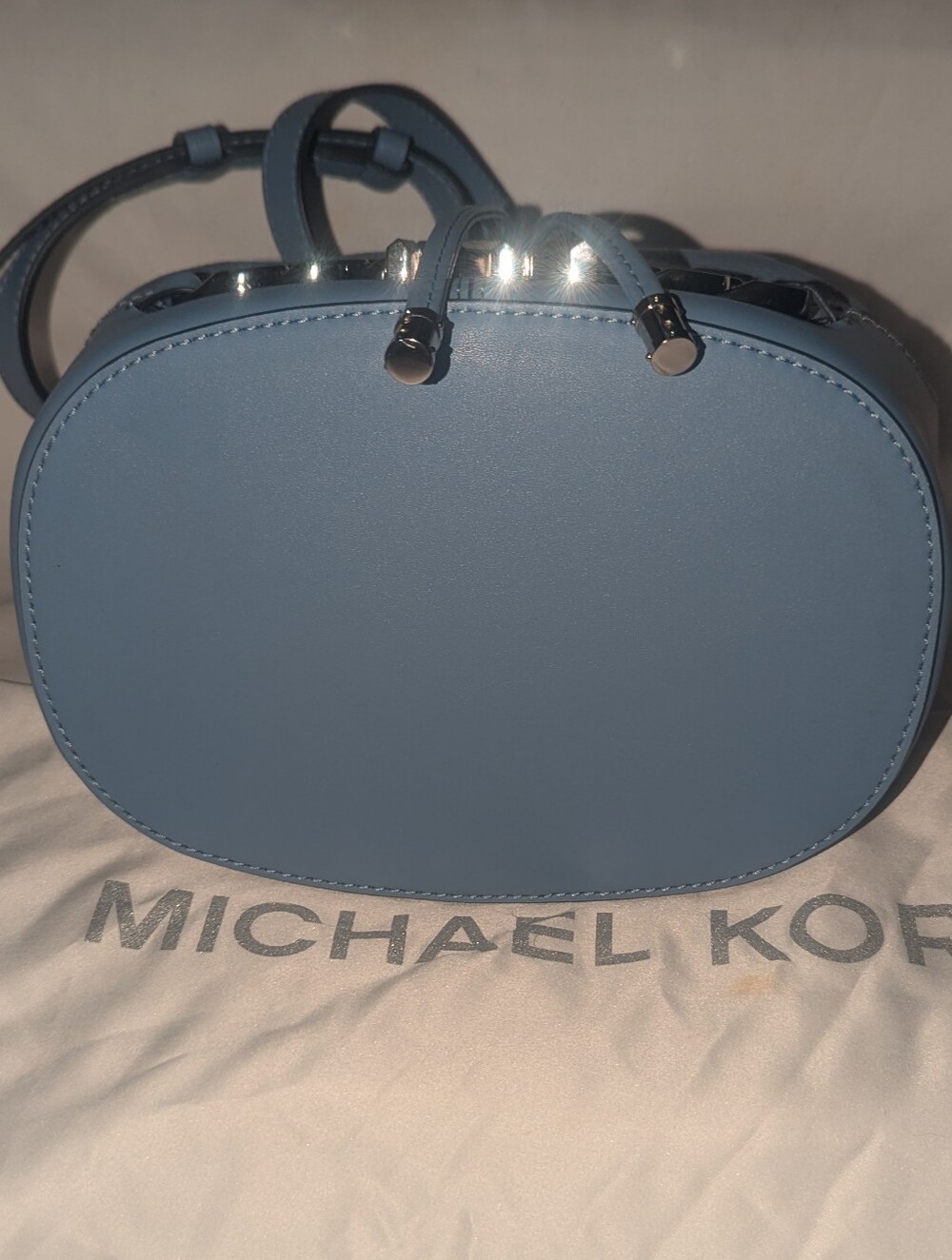 Michael Kors Devon Blue Leather Drawstring Bucket Bag With Silver Hardware - Picture 7 of 12
